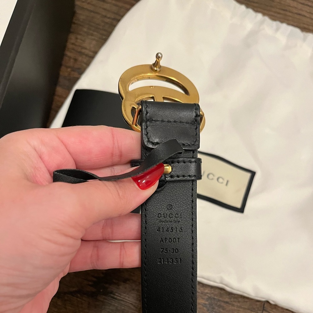 Gucci Black Belt with Gold Double G Buckle 75-30 - Picture 4 of 7